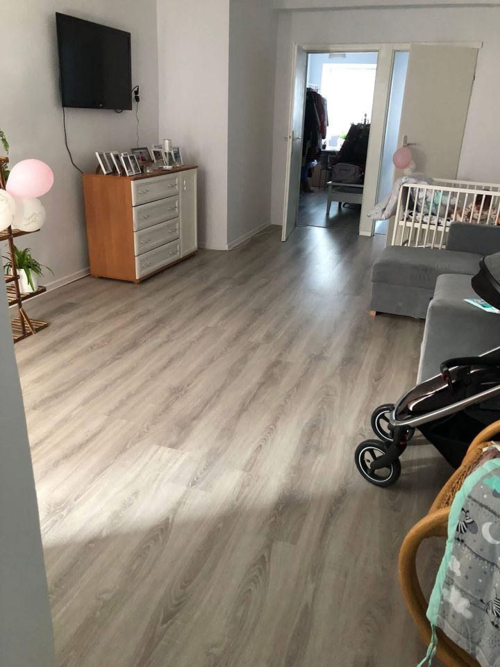 Mieszkanie 2-pokojowe Wiązów, Plac Wolnosci 7/1. Zdjęcie 3