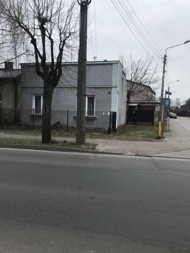 dom wolnostojący, 2 pokoje Łowicz, ul. Adama Mickiewicza. Zdjęcie 1