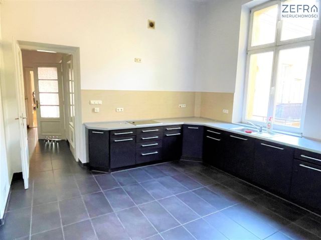 Lokal Kraków Stare Miasto. Zdjęcie 3