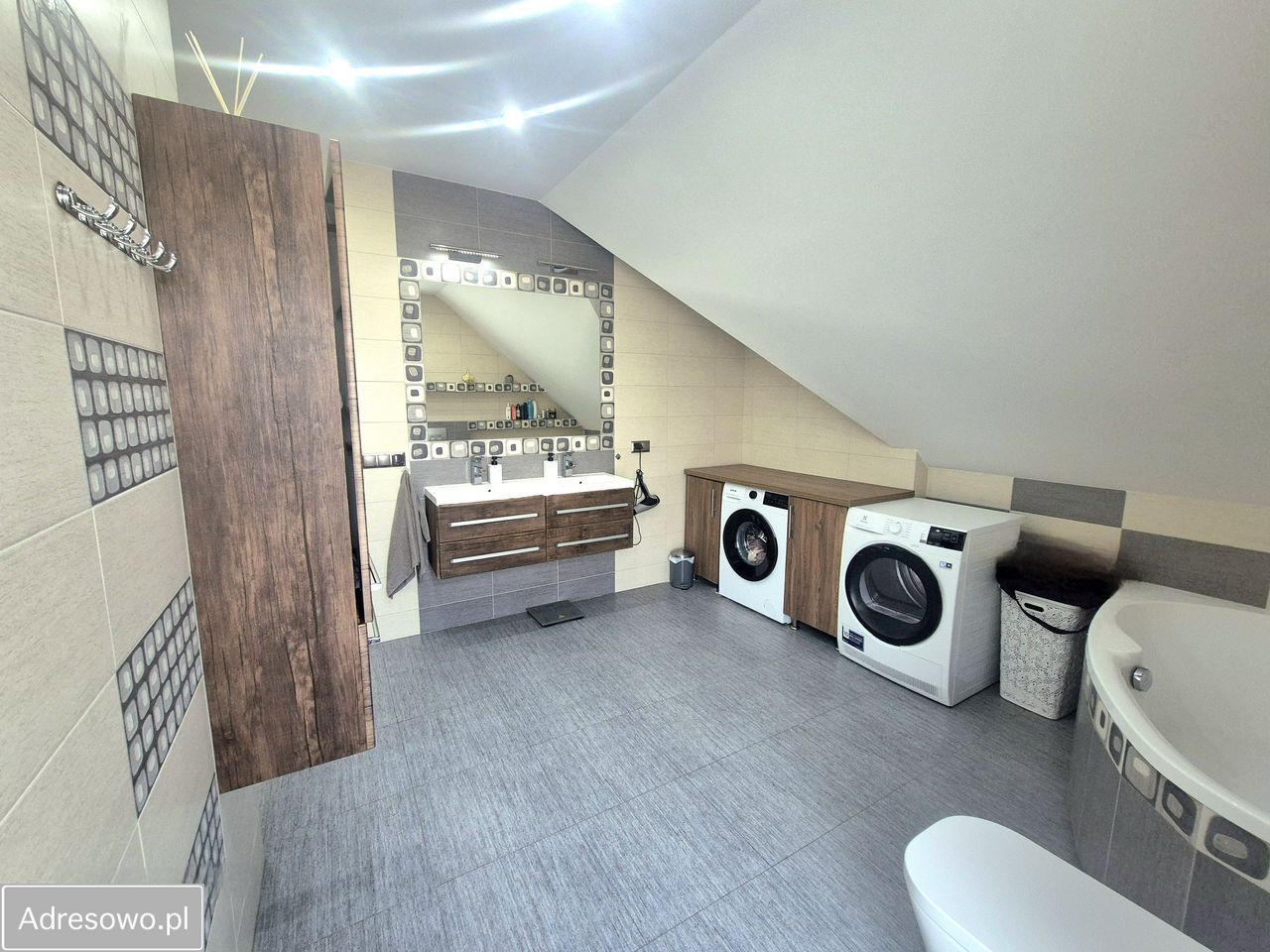 dom wolnostojący, 6 pokoi Studzieniec. Zdjęcie 11