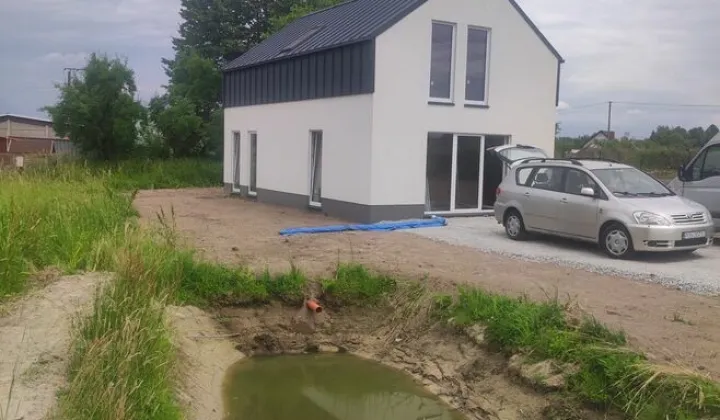 dom wolnostojący, 4 pokoje Huta