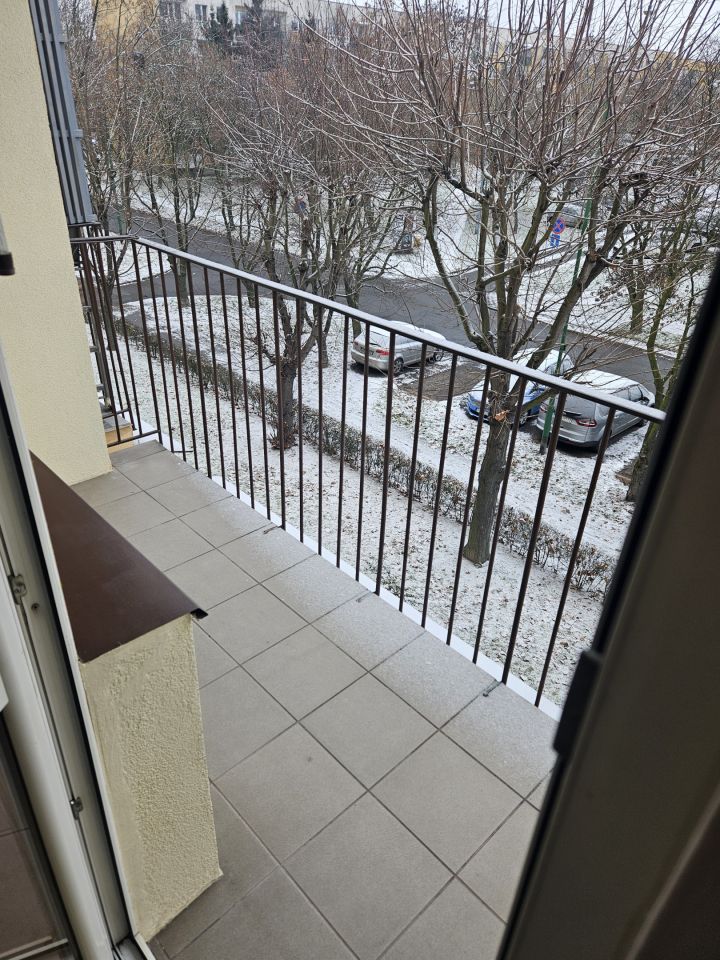 Mieszkanie 3-pokojowe Legnica, ul. Karkonoska. Zdjęcie 3