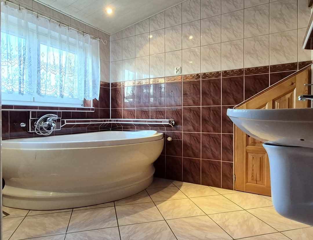 dom wolnostojący, 5 pokoi Bełchatów Olsztyn, ul. ks. Jerzego Popiełuszki. Zdjęcie 29