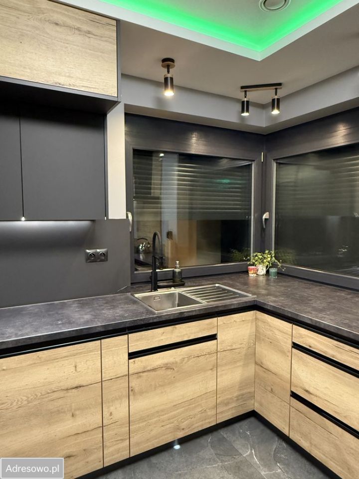 dom wolnostojący, 6 pokoi Jeziorna. Zdjęcie 8