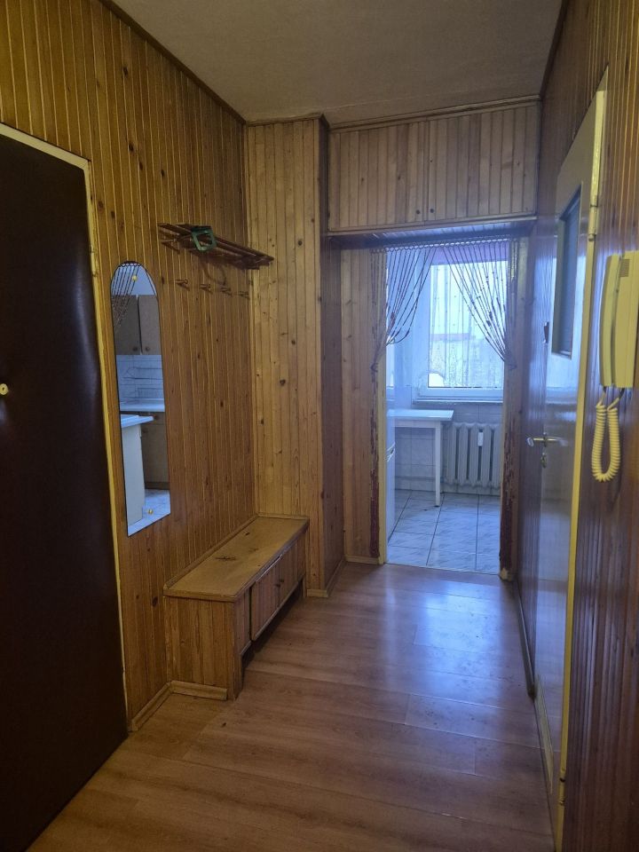 Mieszkanie 2-pokojowe Dzierżoniów, os. Różane. Zdjęcie 3