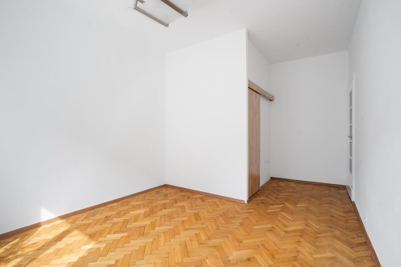 Mieszkanie 4-pokojowe Warszawa Śródmieście, ul. Stefana Jaracza. Zdjęcie 4