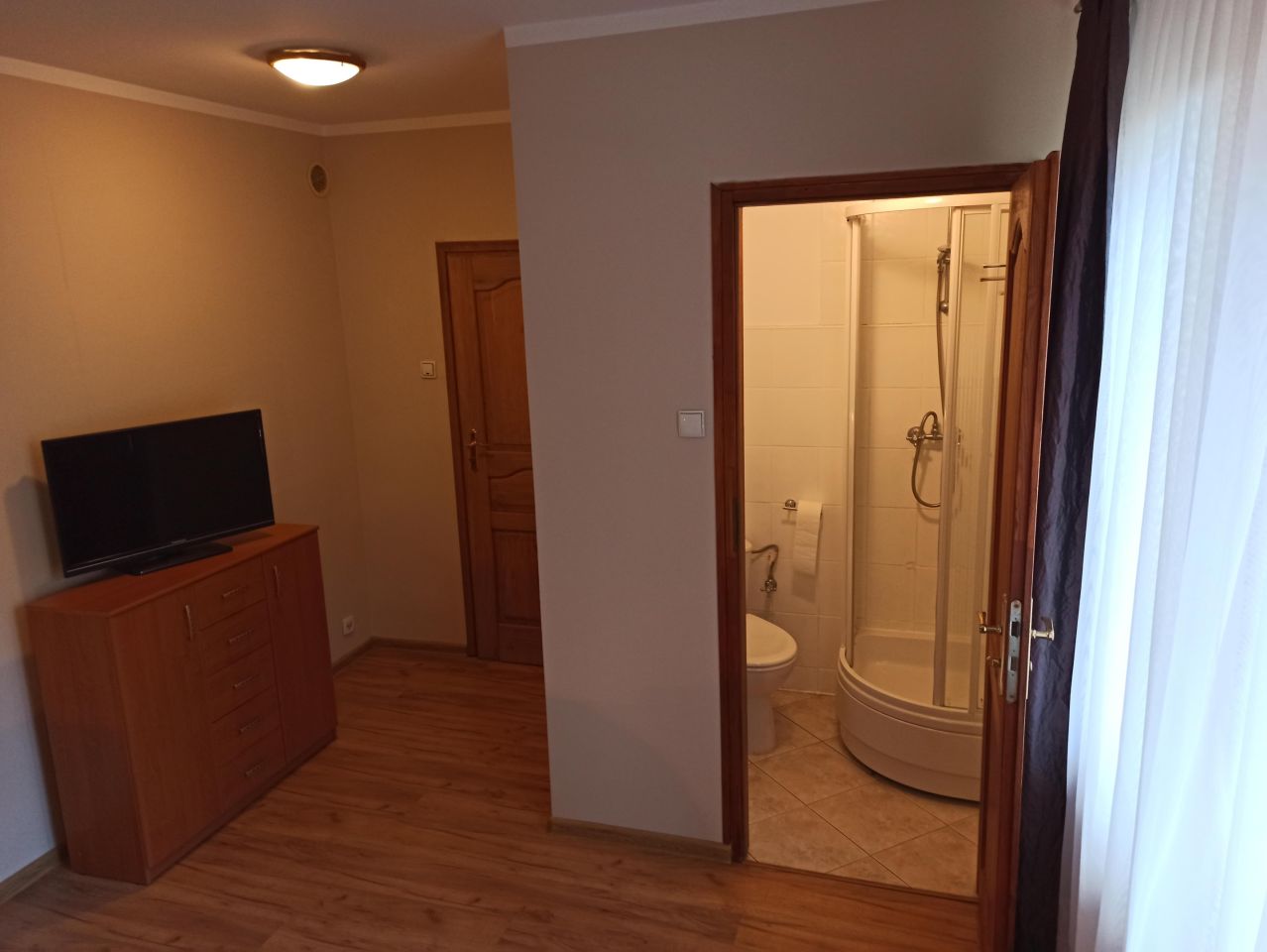 Hotel/pensjonat Wisła Głębce, ul. Dworcowa. Zdjęcie 45