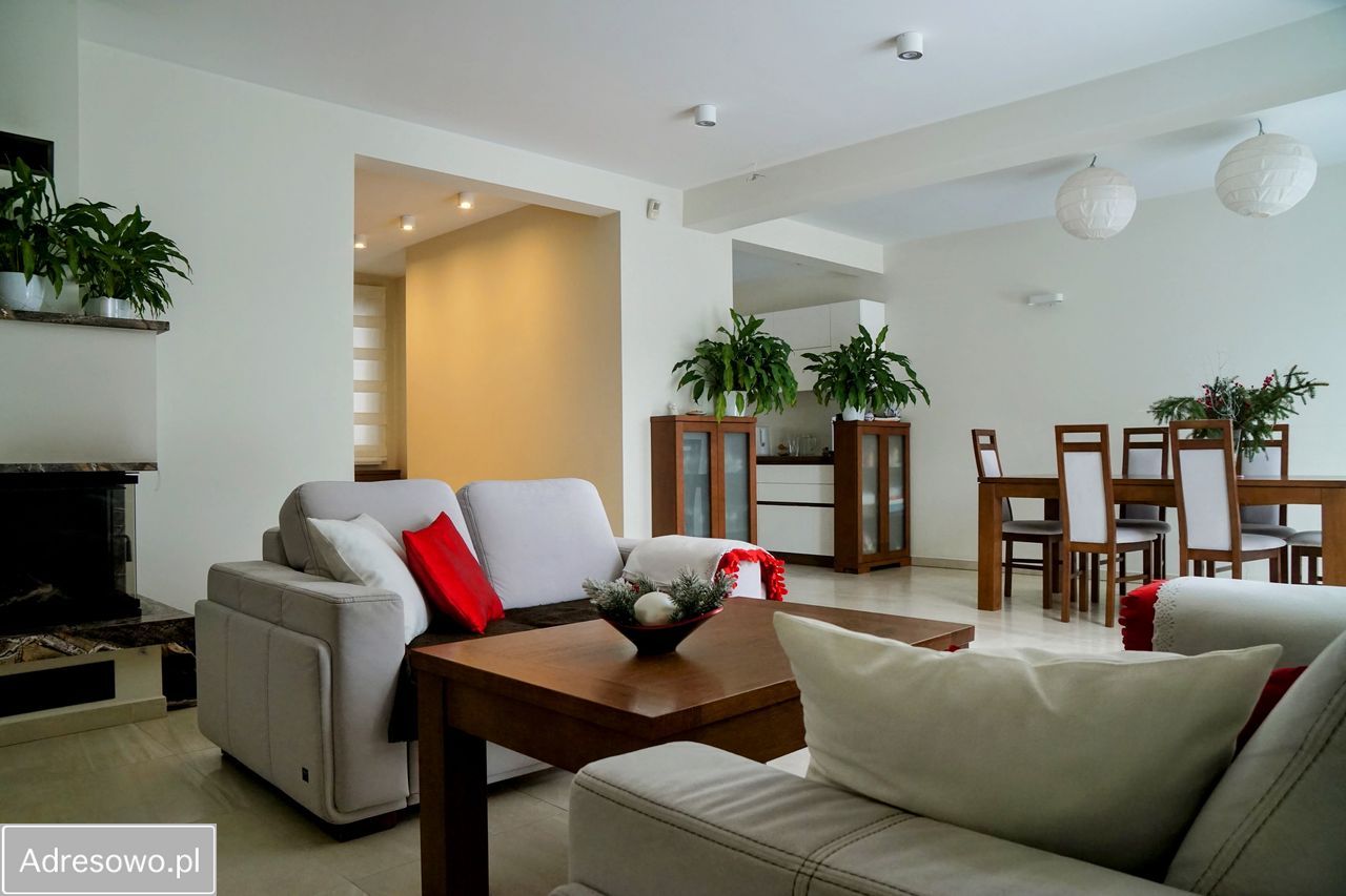 dom szeregowy, 4 pokoje Bartąg, ul. Lipowa. Zdjęcie 4