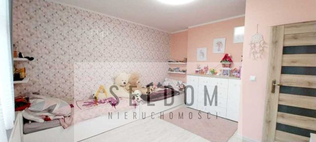 Mieszkanie 3-pokojowe Legnica. Zdjęcie 2