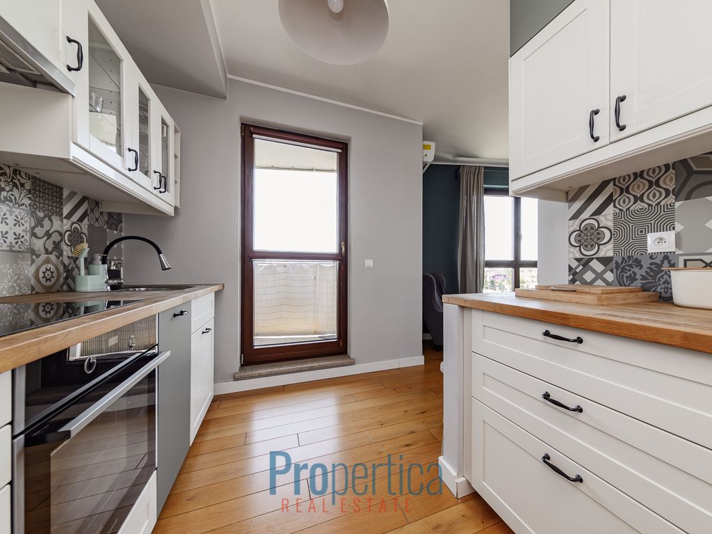 Mieszkanie 3-pokojowe Warszawa Ochota, ul. Bitwy Warszawskiej 1920 r.. Zdjęcie 9