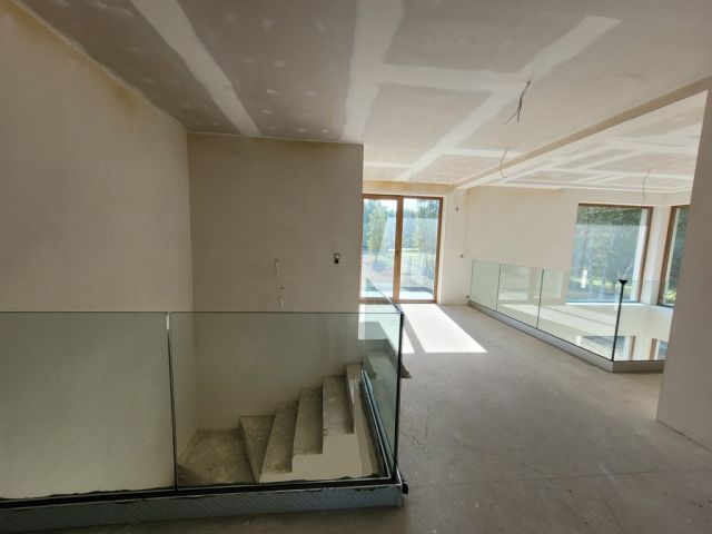 dom wolnostojący, 5 pokoi Złotokłos. Zdjęcie 10