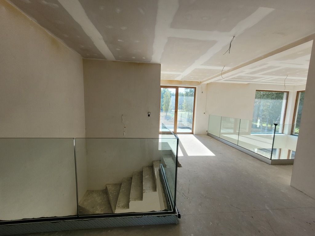 dom wolnostojący, 5 pokoi Złotokłos. Zdjęcie 10