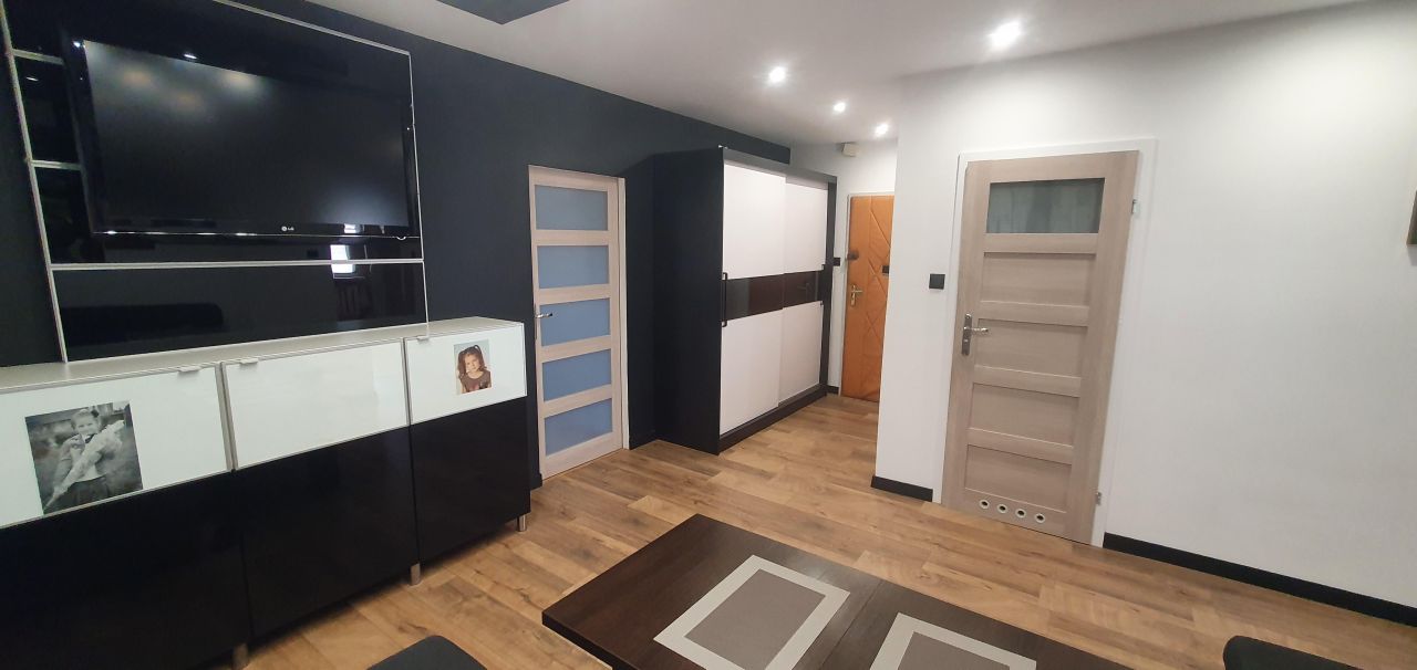 Mieszkanie 3-pokojowe Bielsko-Biała Aleksandrowice, ul. Wadowicka. Zdjęcie 2