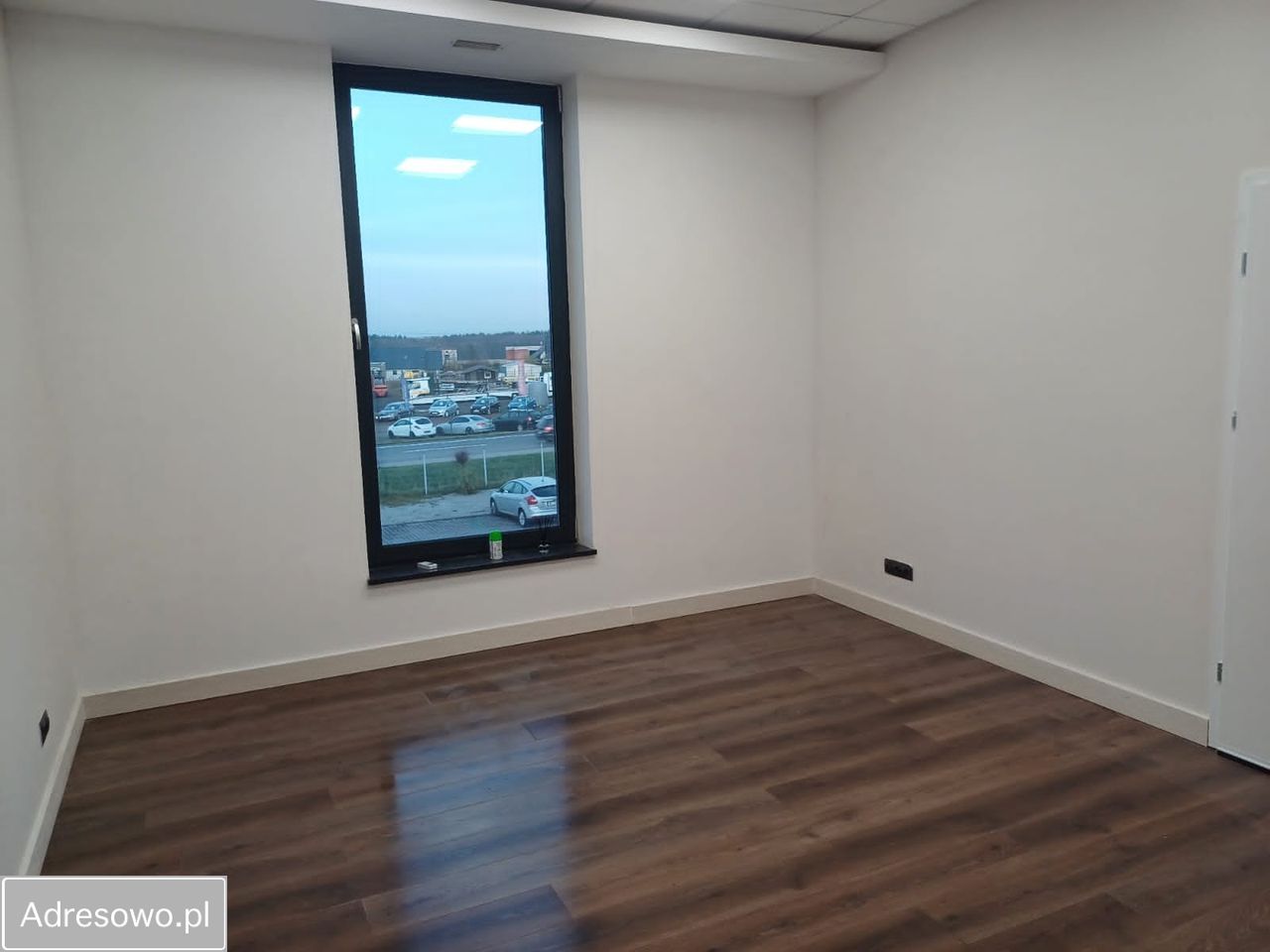 Biuro Mikołów Śmiłowice, ul. Gliwicka. Zdjęcie 3