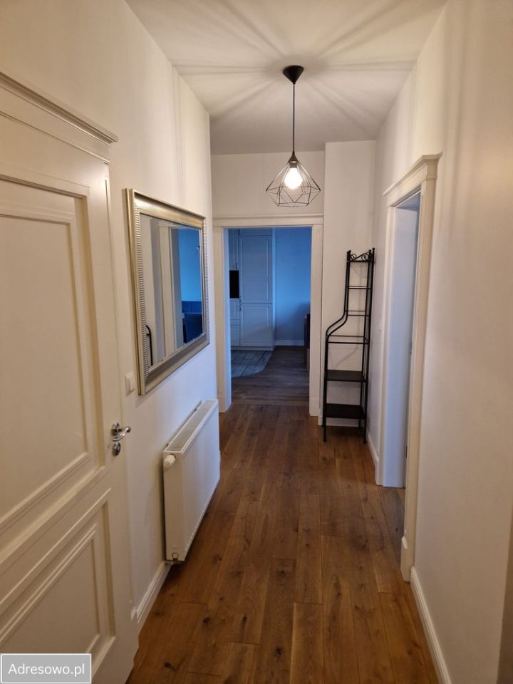 Mieszkanie 4-pokojowe Poznań Centrum, ul. Wierzbowa. Zdjęcie 2