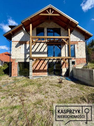 dom wolnostojący, 11 pokoi Iwonicz-Zdrój, ul. Kwiatowa. Zdjęcie 4