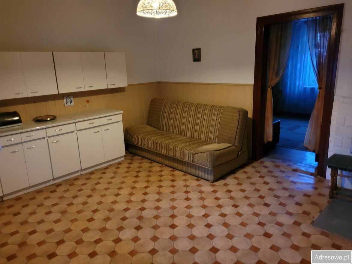 dom wolnostojący, 2 pokoje Fałków, ul. Przedborska. Zdjęcie 8