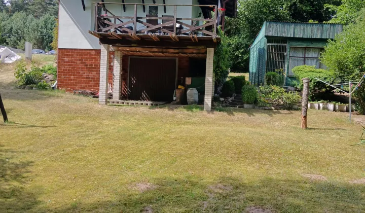 dom wolnostojący, 5 pokoi Smolniki, os. Przy Jeziorze