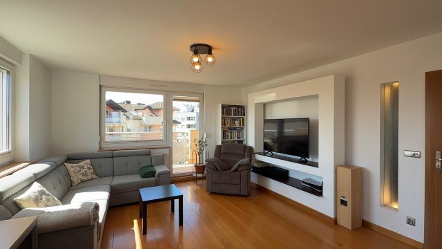 Mieszkanie 4-pokojowe Wrocław Muchobór Wielki, ul. Trawowa. Zdjęcie 1