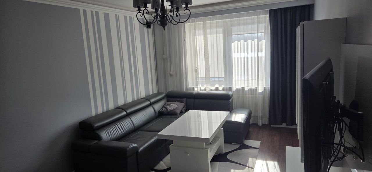 Mieszkanie 3-pokojowe Głogów. Zdjęcie 1