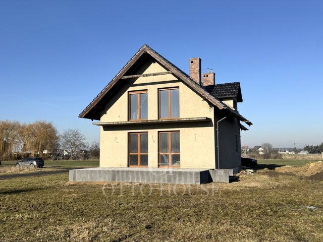dom wolnostojący, 6 pokoi Dopiewiec, ul. Szkolna. Zdjęcie 2