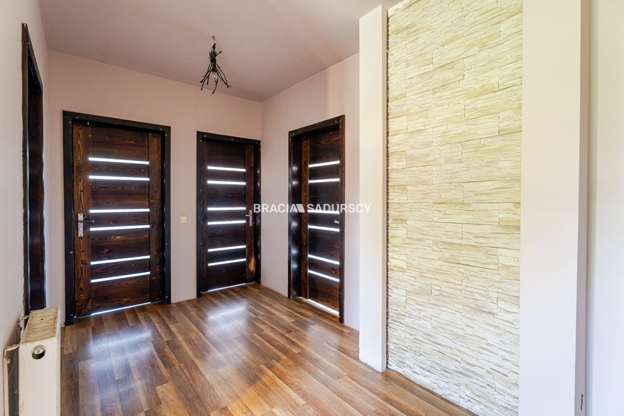 dom wolnostojący, 5 pokoi Polanowice. Zdjęcie 39