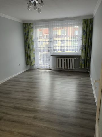 Mieszkanie 3-pokojowe Nysa. Zdjęcie 1