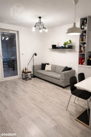 Mieszkanie 2-pokojowe Wrocław, ul. Komuny Paryskiej. Zdjęcie 1