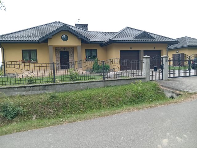 dom wolnostojący, 4 pokoje Skołyszyn Górnie. Zdjęcie 1