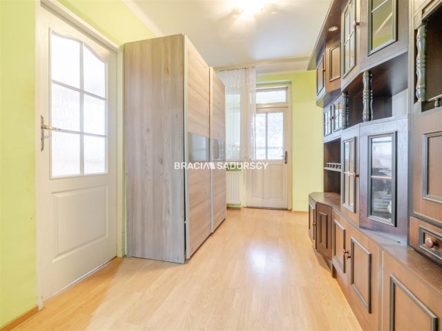 dom wolnostojący, 4 pokoje Pietrzejowice. Zdjęcie 18