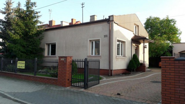 bliźniak, 3 pokoje Tomaszów Mazowiecki, ul. Smugowa. Zdjęcie 1