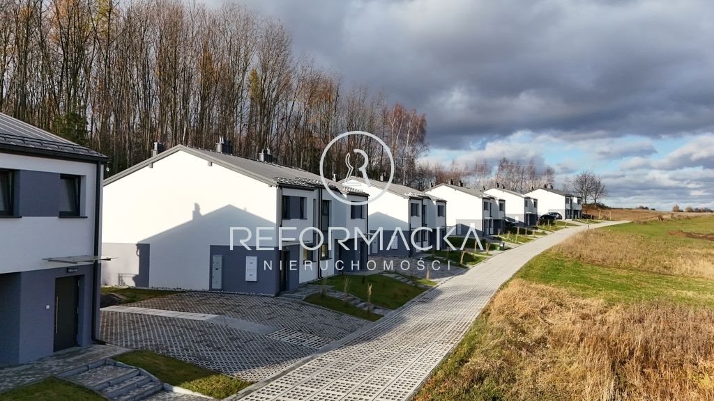 Mieszkanie 3-pokojowe Kielanówka. Zdjęcie 3