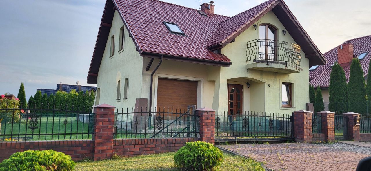 dom wolnostojący, 5 pokoi Łobez, Piastów. Zdjęcie 1