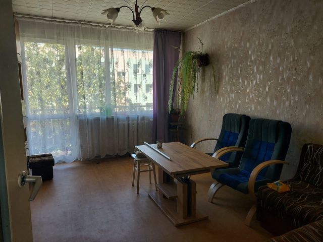 Mieszkanie 3-pokojowe Dzierżoniów, os. Różane. Zdjęcie 1