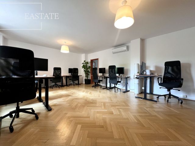 Lokal Warszawa Wola, skwer ks. kard. Stefana Wyszyńskiego. Zdjęcie 3