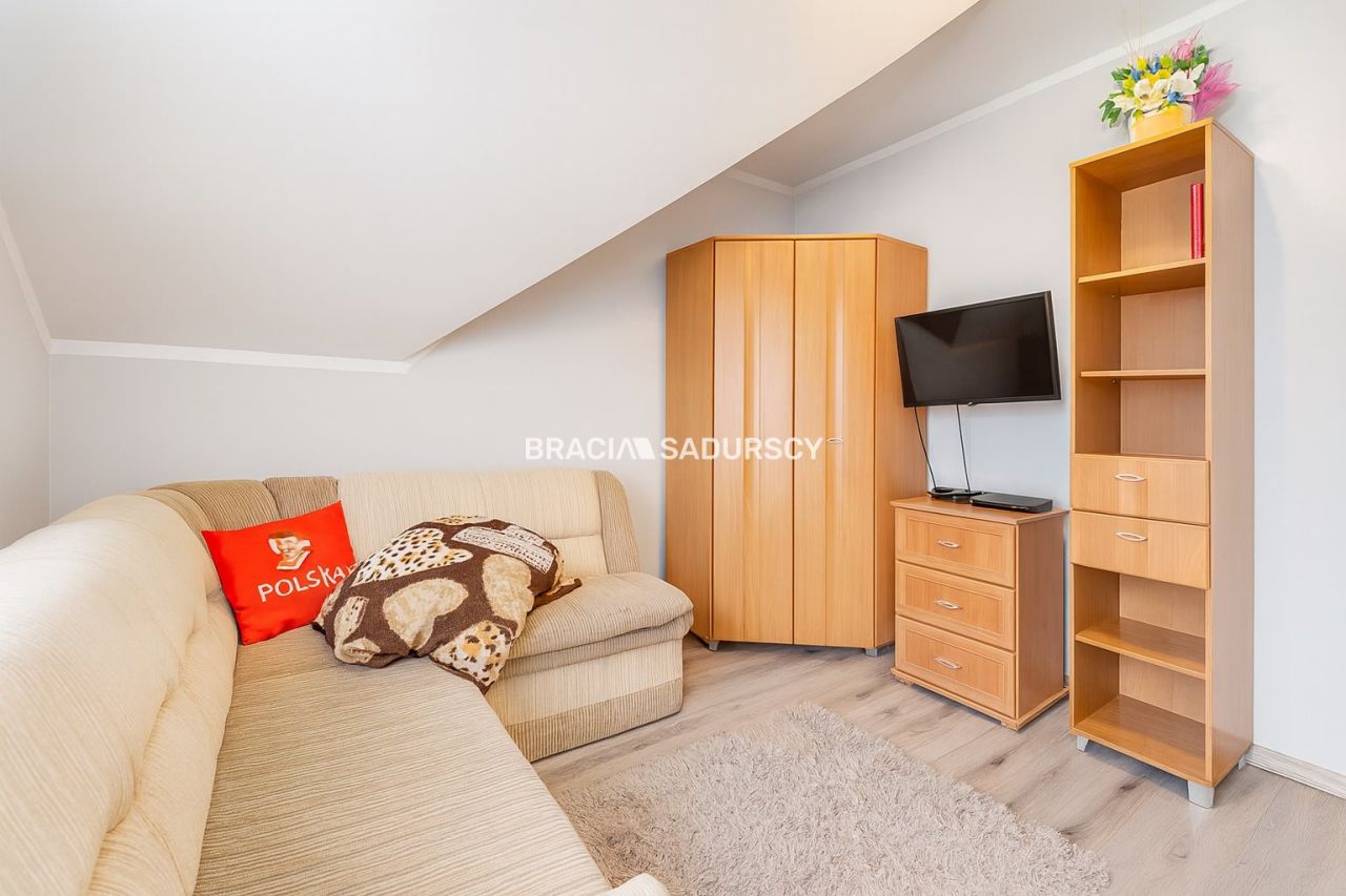 dom wolnostojący, 5 pokoi Wieliczka Krzyszkowice, ul. Modrzewiowa. Zdjęcie 15