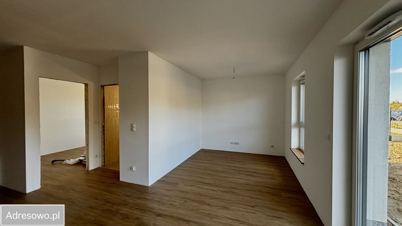 Mieszkanie 2-pokojowe Gwiazdowo. Zdjęcie 4