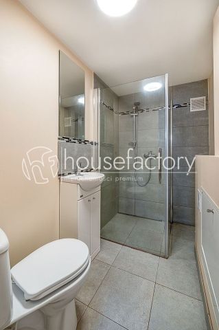 dom wolnostojący, 9 pokoi Łódź Stare Rokicie, ul. Holownicza. Zdjęcie 8