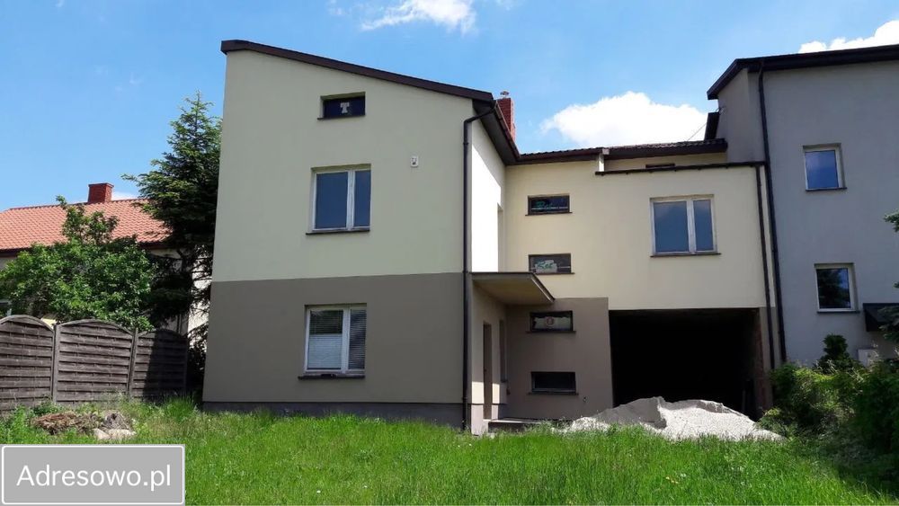 dom wolnostojący Kazanów, pl. Partyzantów. Zdjęcie 1