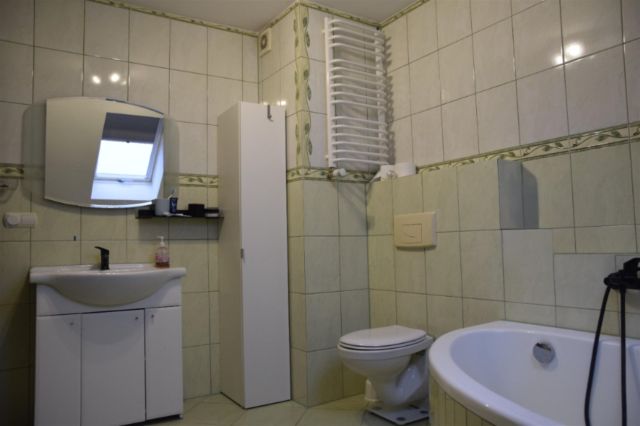 dom wolnostojący, 5 pokoi Osiniec. Zdjęcie 24