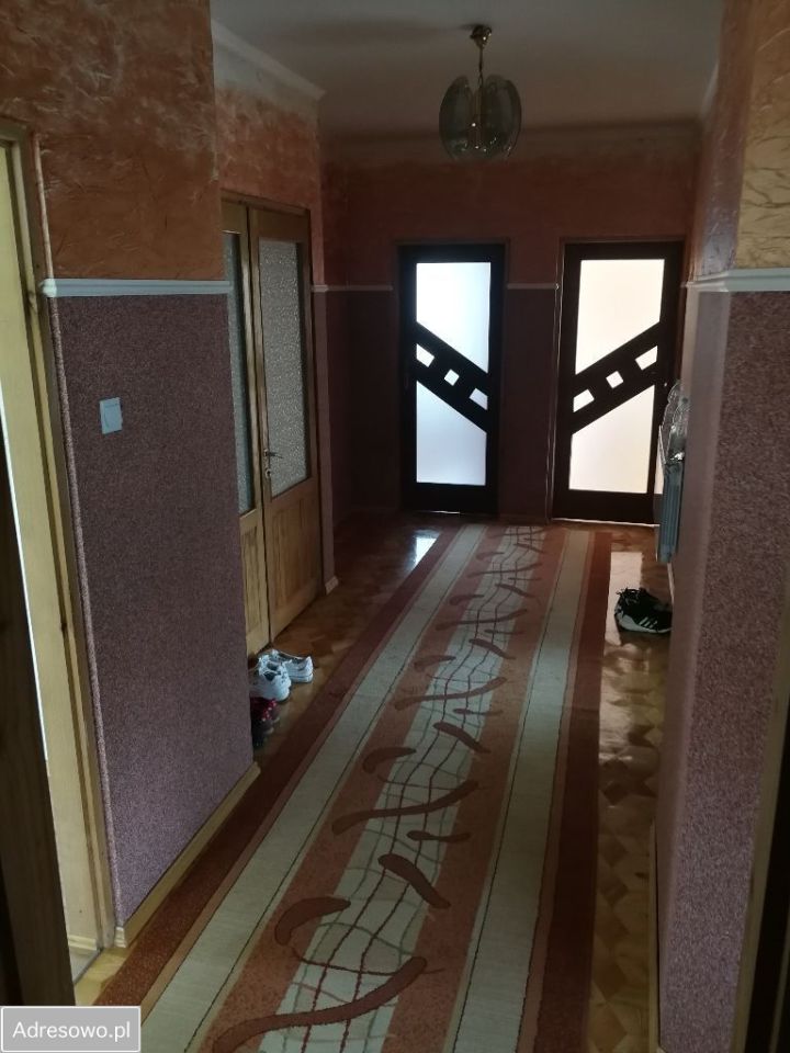 gospodarstwo, 9 pokoi Chlewiska. Zdjęcie 10