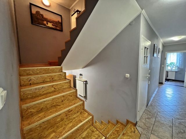 dom wolnostojący, 9 pokoi Kozłów Biskupi, ul. Złota. Zdjęcie 13