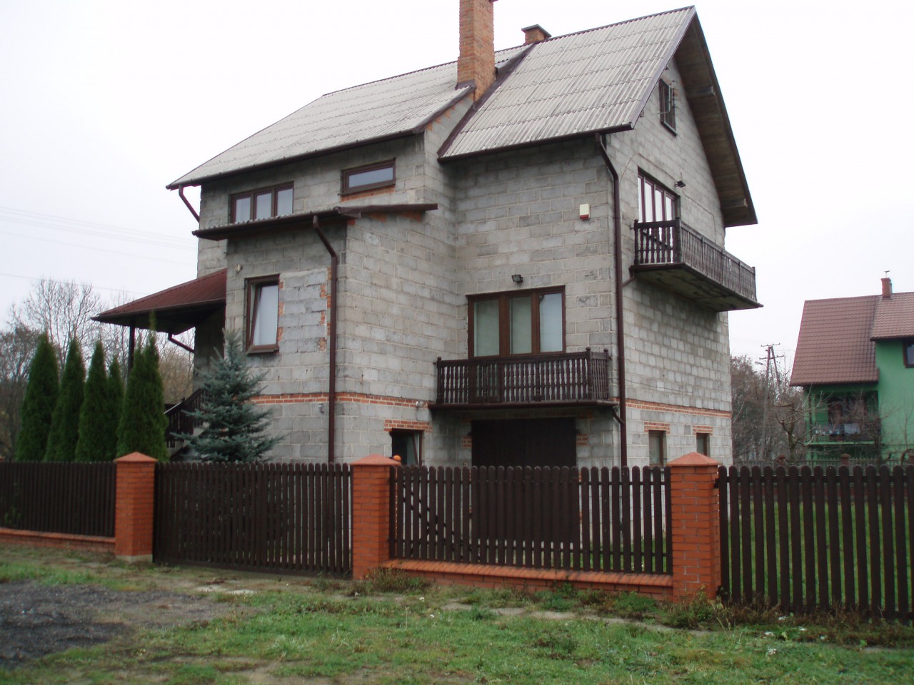 dom wolnostojący, 7 pokoi Kiernozia, os. Marii Walewskiej