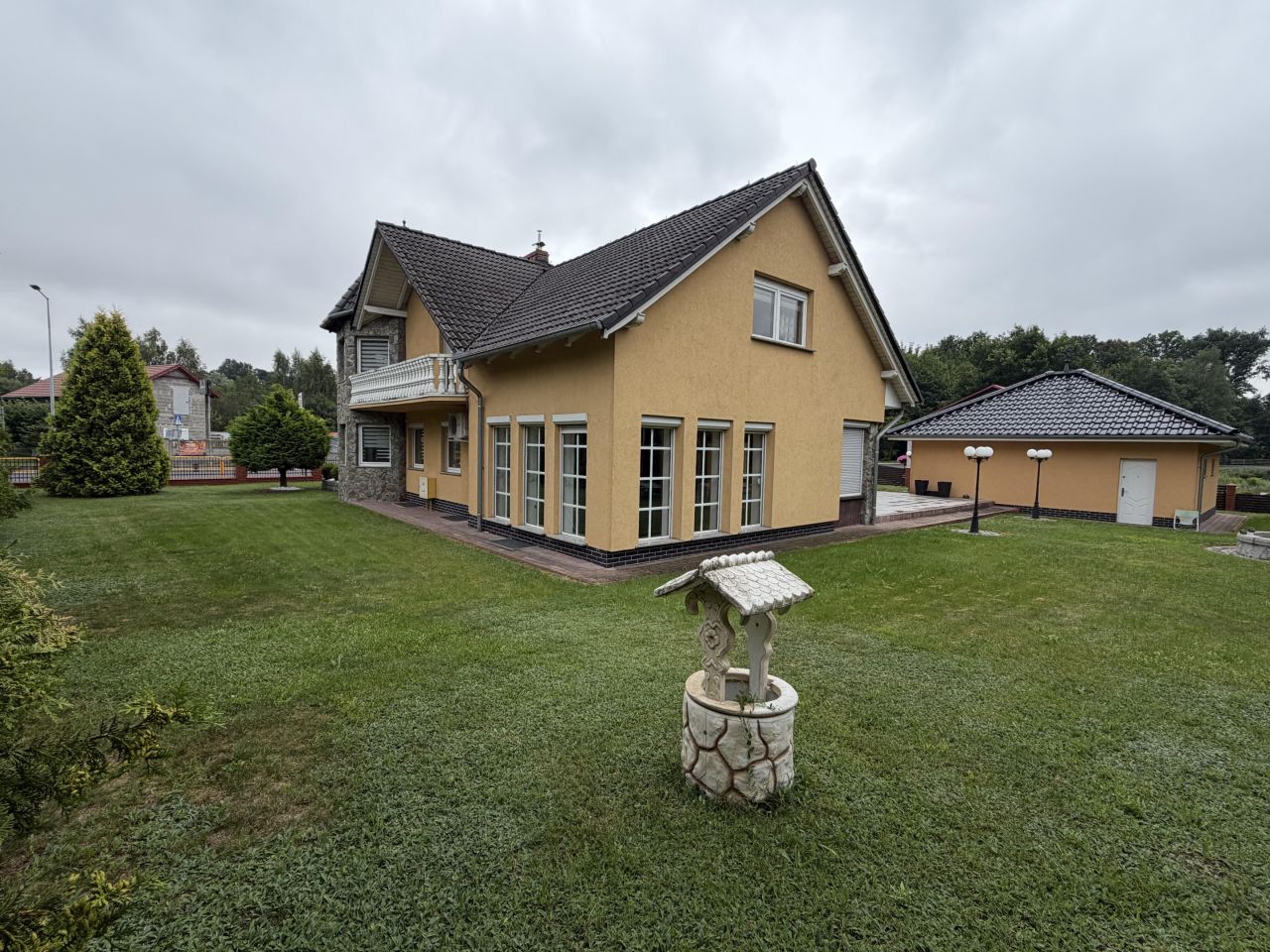 dom wolnostojący Nowogrodziec, ul. 1 Maja. Zdjęcie 3