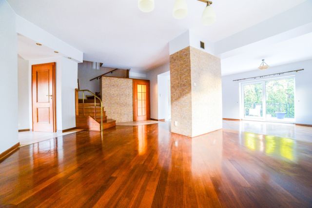 bliźniak, 8 pokoi Komorów, ul. Szmaragdowa. Zdjęcie 5