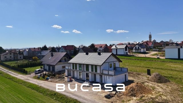 Mieszkanie 3-pokojowe Niepołomice. Zdjęcie 2