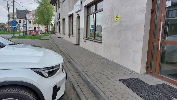 Lokal Radzymin Centrum, ul. Weteranów. Zdjęcie 3