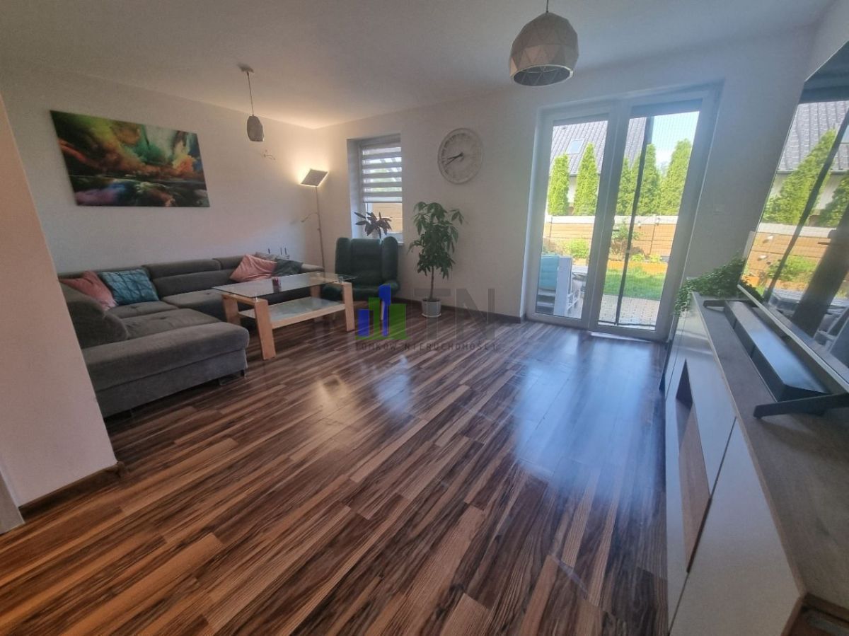 dom szeregowy, 4 pokoje Czernica. Zdjęcie 6