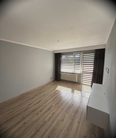 Mieszkanie 3-pokojowe Katowice Brynów, ul. Brynowska. Zdjęcie 1