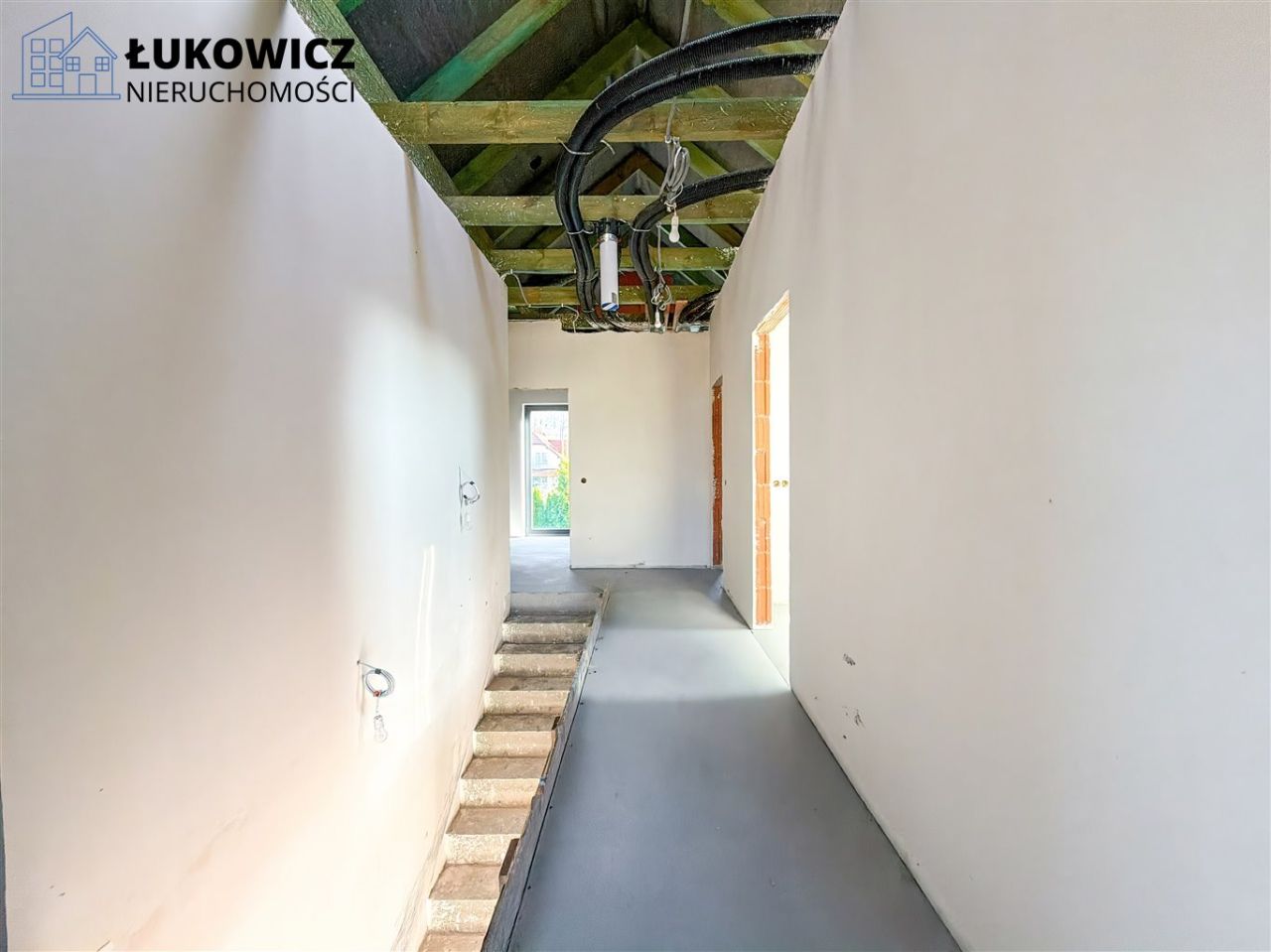 dom wolnostojący, 5 pokoi Kaniów. Zdjęcie 16